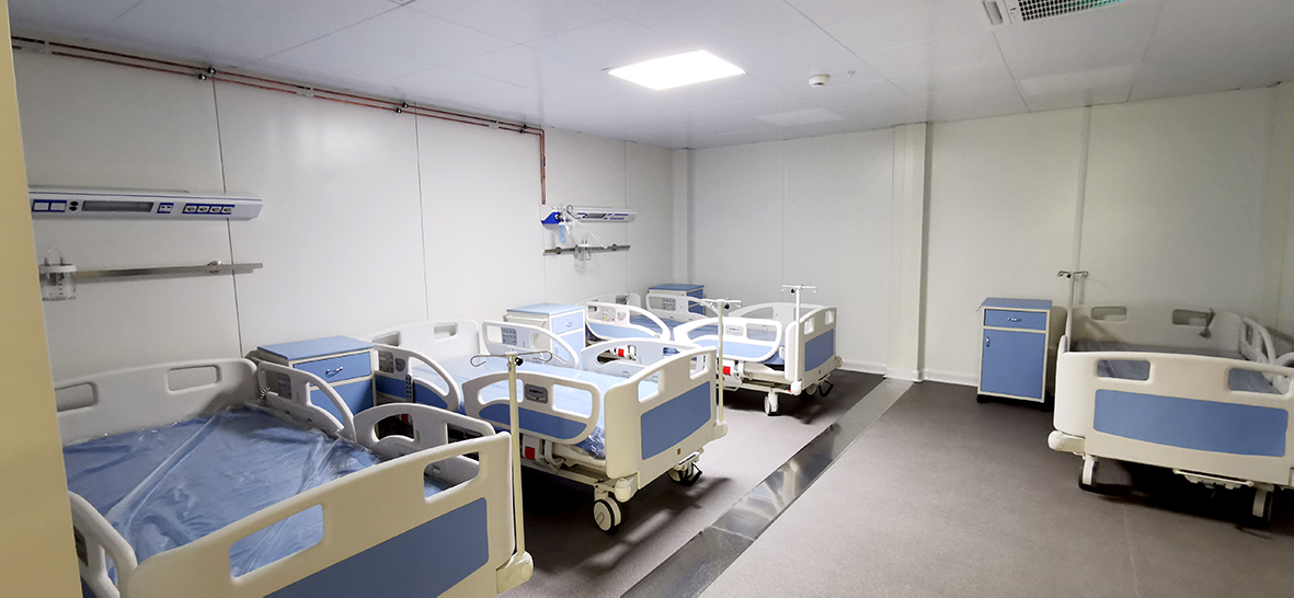 Zece paturi în plus la Spitalul Județean pentru bolnavii de COVID. Numărul spitalizaților depășea ieri 130 de persoane
