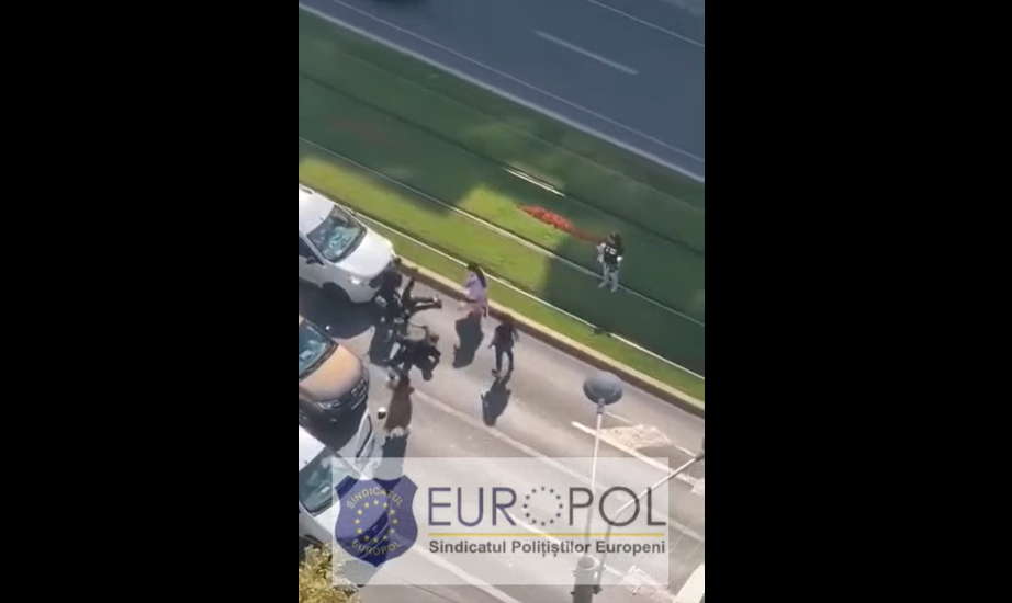 VIDEO. Bătaie cu crosele de golf pe un bulevard din București