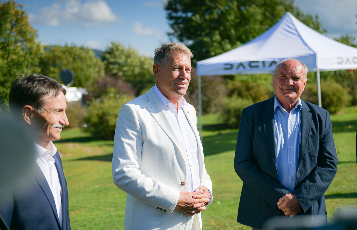 Prietenul de golf lăudat de președintele Iohannis tocmai dă o țeapă Primăriei din Sibiu