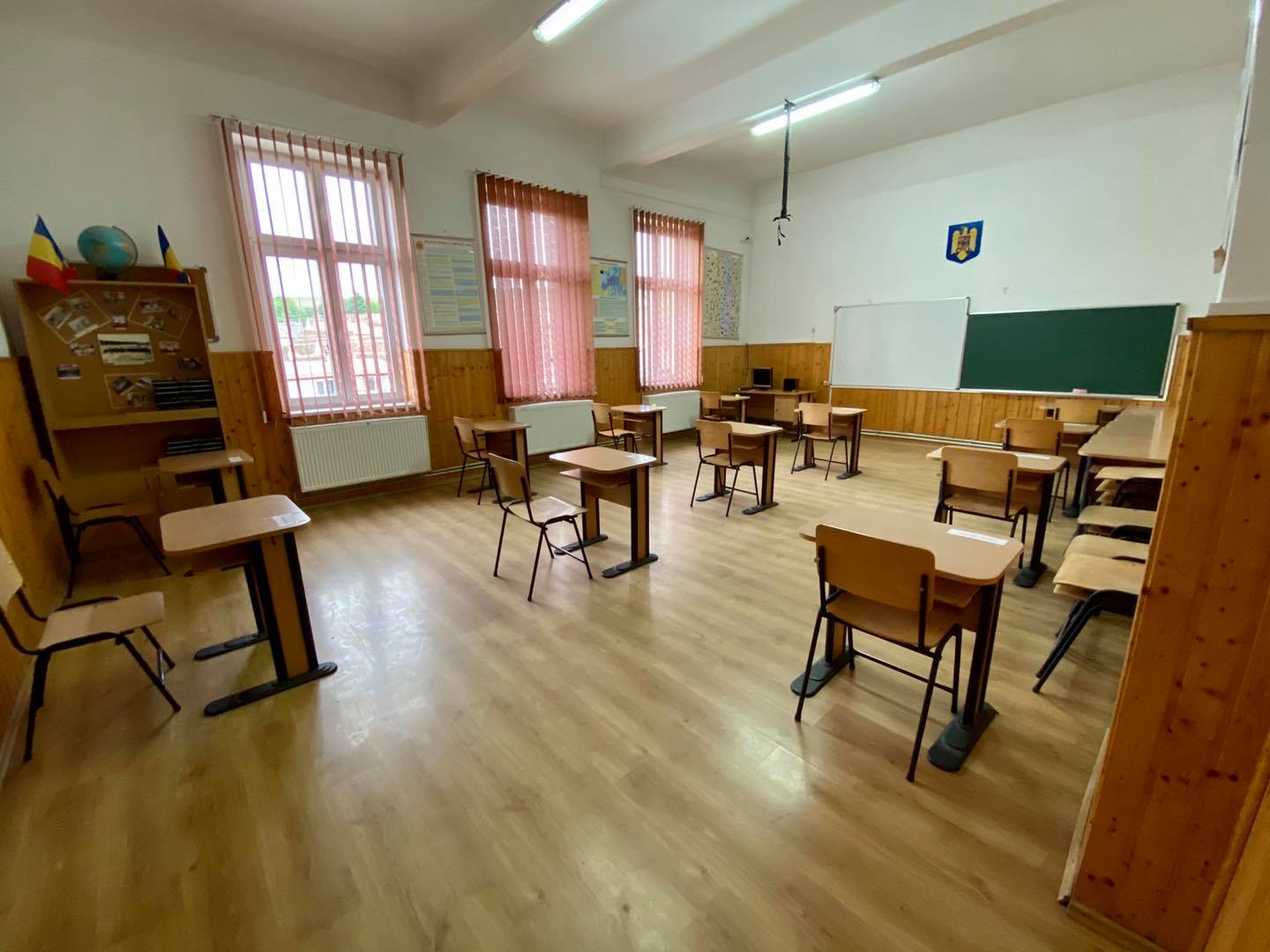 Continuă să crească numărul de cazuri în școli și grădinițe. Alte 13 noi infectări în 24 de ore
