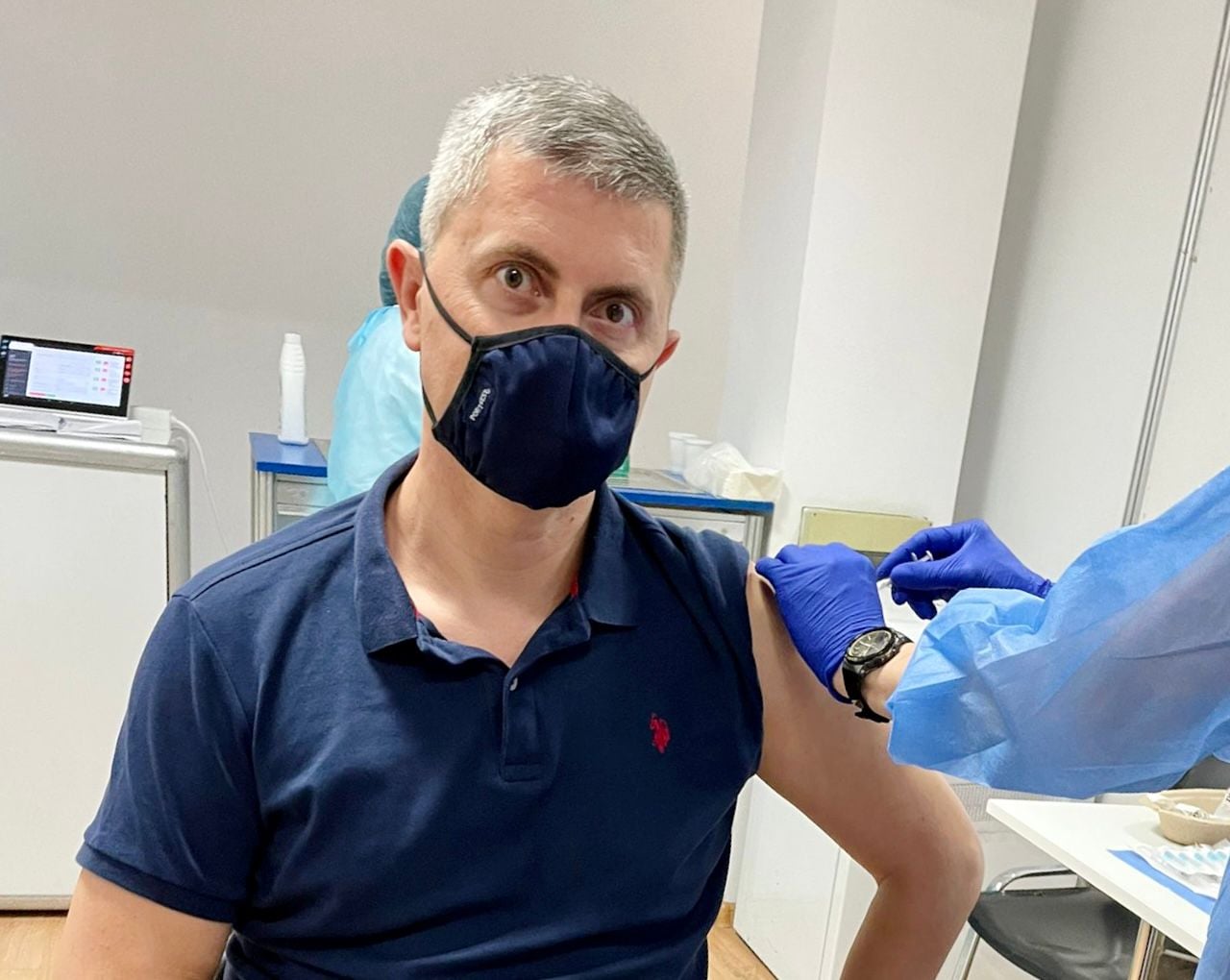 Dan Barna s-a vaccinat cu a treia doză de ser anti-Covid: „Vaccinați-vă, fraților”