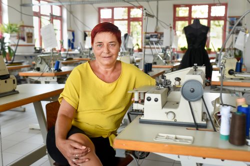 Daniela Elena Ionele, profesoara Merito de la care elevii învață o meserie: ”Să ajut un copil este cea mai mare bucurie pentru mine”