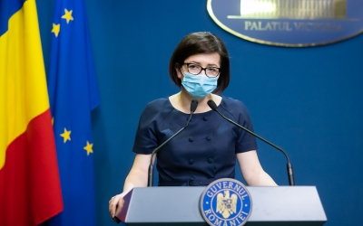 Mihăilă: Vaccinarea gratuită anti-HPV, extinsă la fete până la 18 ani