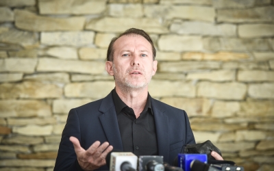 Premierul Florin Cîţu anunţă că va prelua conducerea Ministerului Investiţiilor şi Proiectelor Europene dacă Cristian Ghinea demisionează
