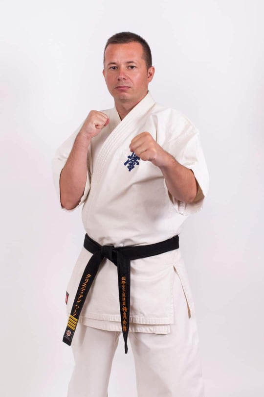Un sibian, singurul participant român la seniori, la Cupa Mondială de Karate din Elveția