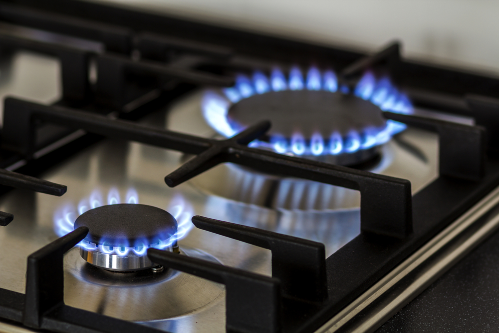 VIDEO Ciucă anunță plafonarea prețului la energie electrică și la gaze. Un milion de facturi au fost trimise greșit