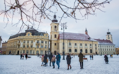 Sibiul are cea mai mare incidență din județ, urmat de Șelimbăr și Cisnădie. Cele trei localități au peste 11 la mie