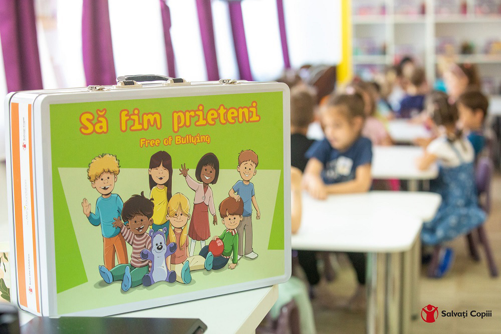Studiu Salvați Copiii: 76% dintre copii sunt certaţi la şcoală, iar 56% dintre părinţi îşi pedepsesc copiii
