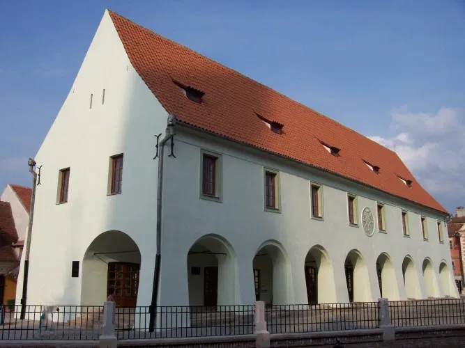 Planuri pentru Casa Artelor: Tehnologie VR, ateliere meșteșugărești și cursuri de restaurare