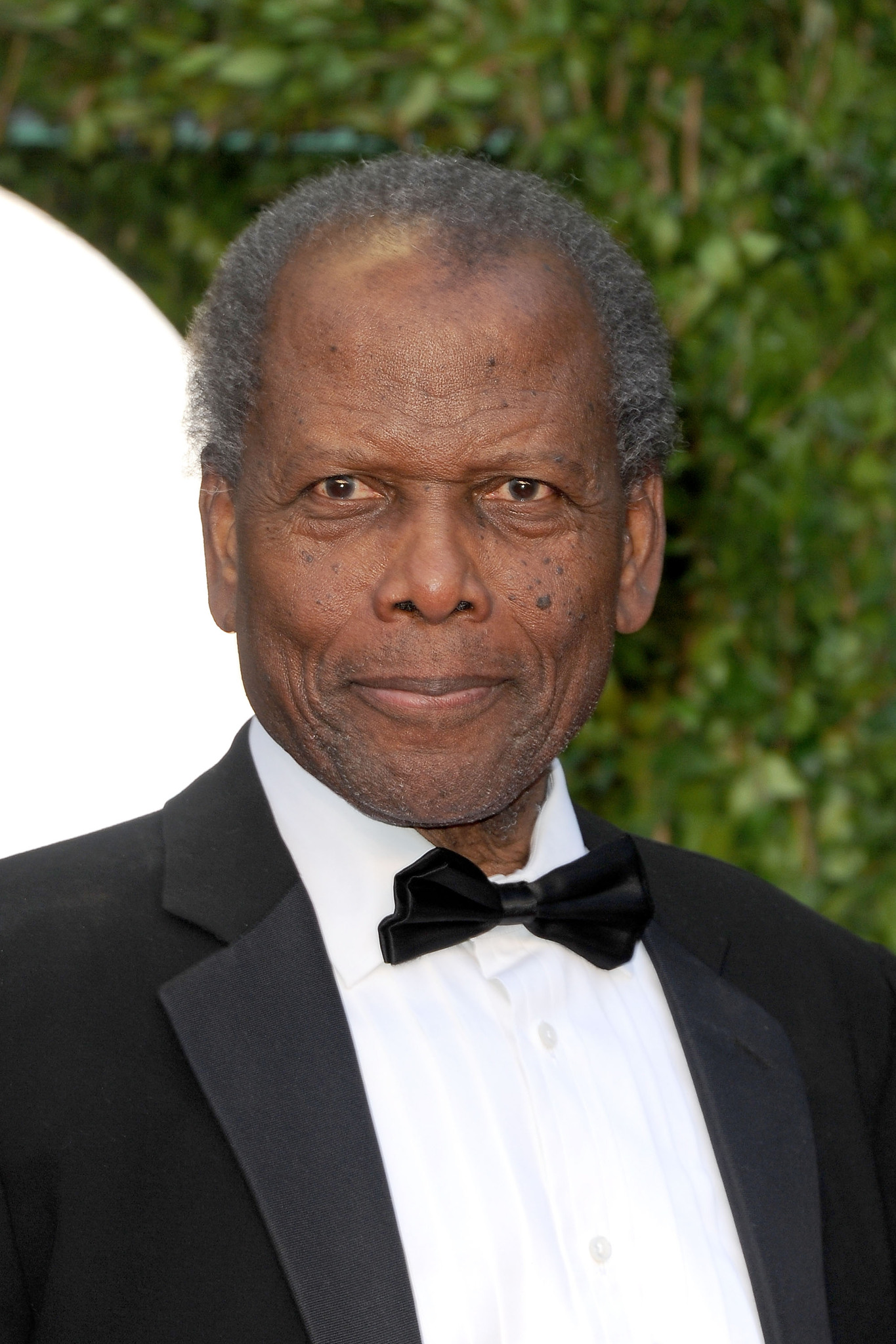 Sidney Poitier, primul actor de culoare care a luat premiul Oscar, a murit la vârsta de 94 de ani