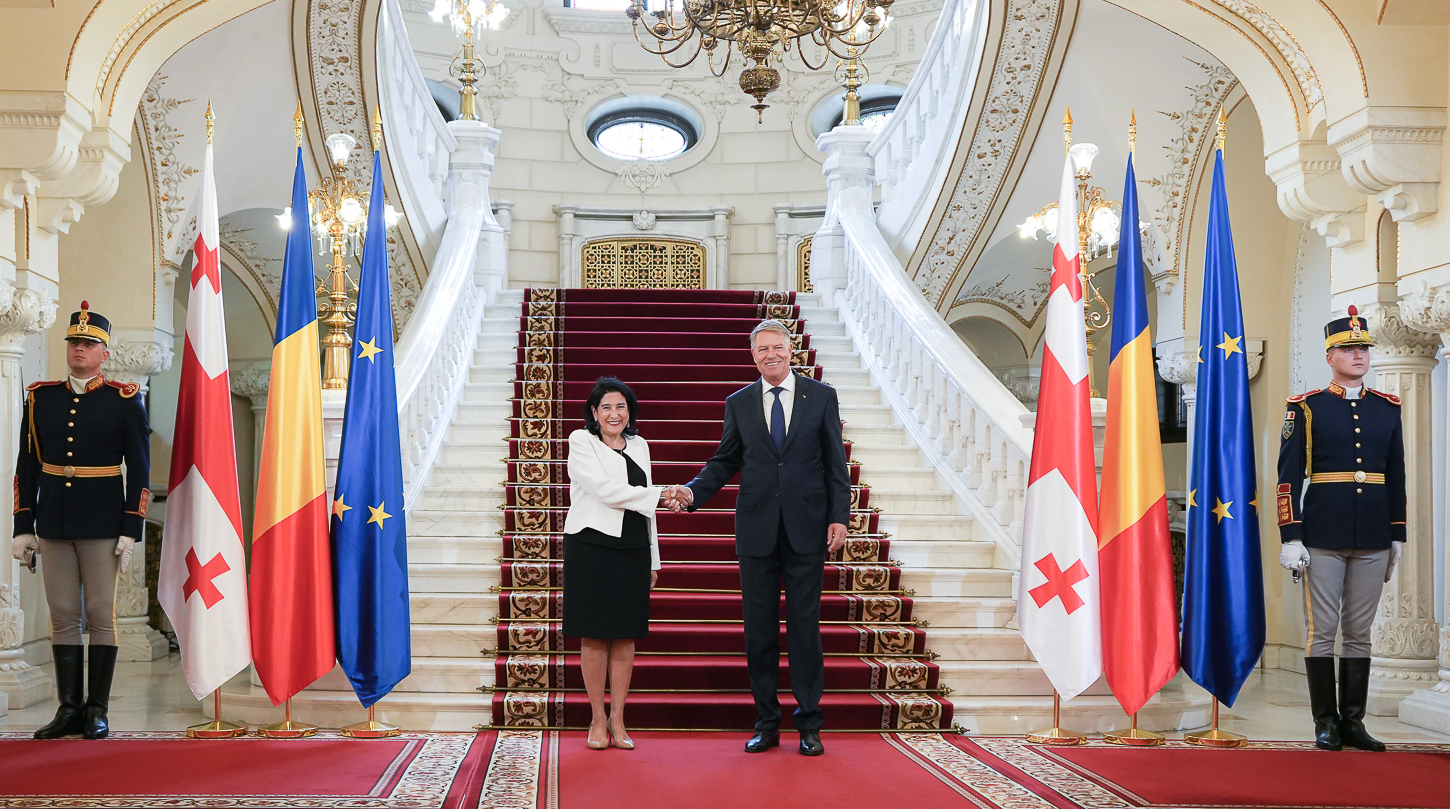 Iohannis: Avem ca prioritate construirea unui cablu electric între România, Georgia şi Azerbaidjan