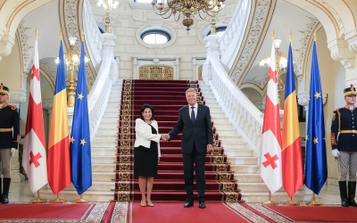 Iohannis: Avem ca prioritate construirea unui cablu electric între România, Georgia şi Azerbaidjan