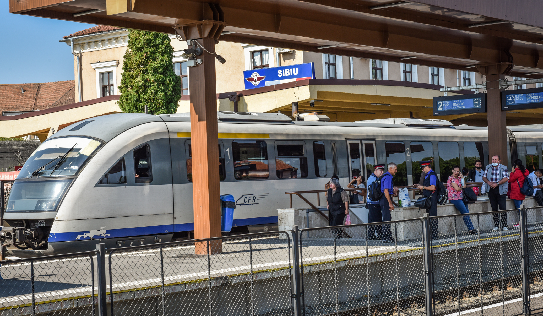 De ce nu are Sibiul tren interurban? ”S-au modificat datele problemei”