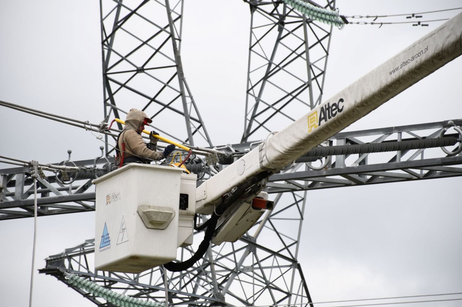 Furnizor sibian de electricitate, rămas fără licență. „Condițiile din piață au fost extraordinar de dificile, dar ne-am îndeplinit angajamentele”
