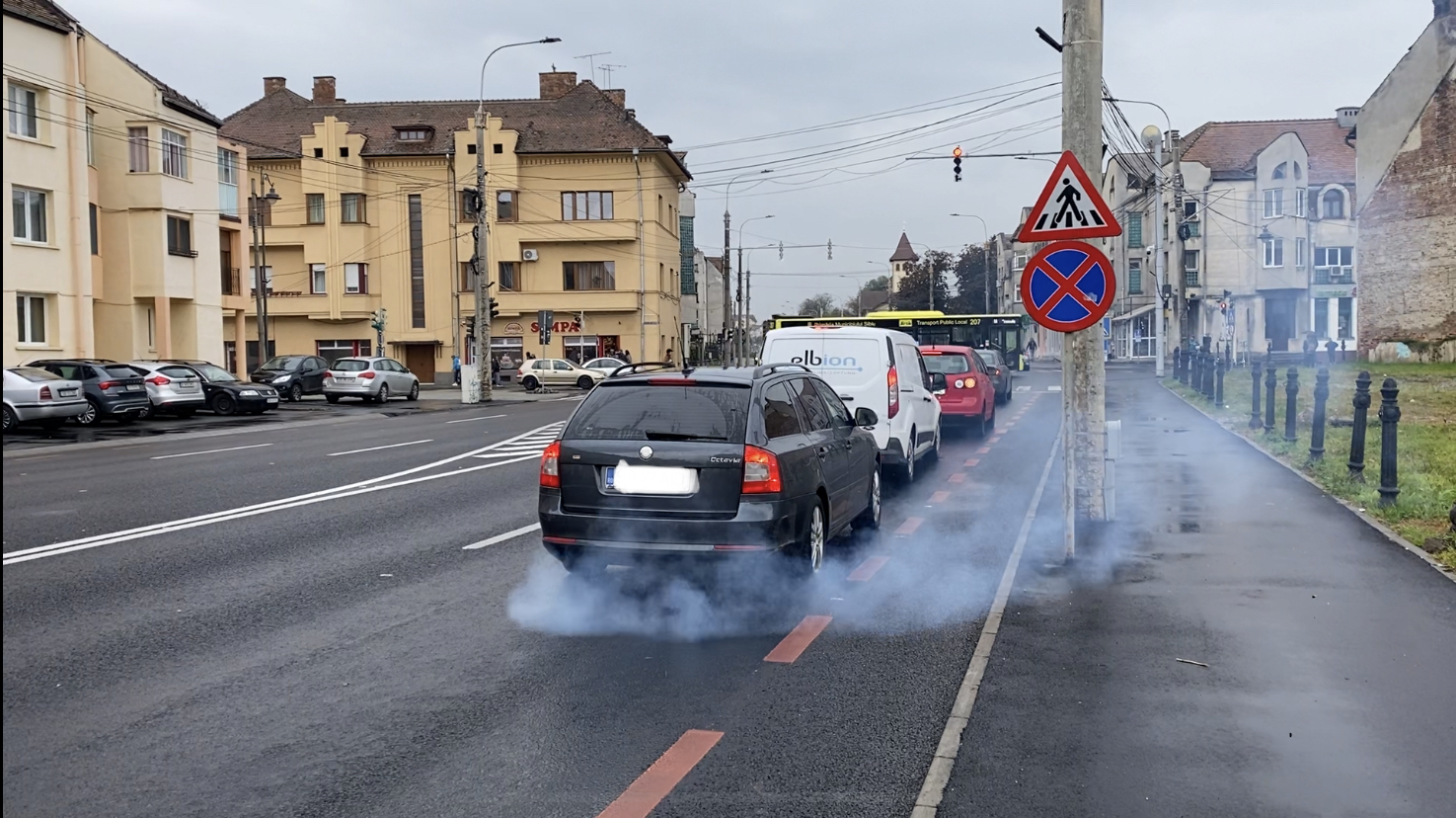 Needitat: nor de fum la semafor
