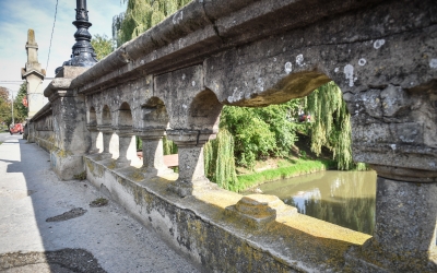 Simbol al Sibiului și monument istoric vizibil deteriorat. Podul de piatră... încă nu s-a dărâmat