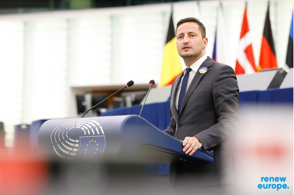 300 de miliarde de euro pentru reducerea costurilor energiei, război, creștere economică: sumele negociate de Nicu Ștefănuță au fost votate în Plenul Parlamentului European