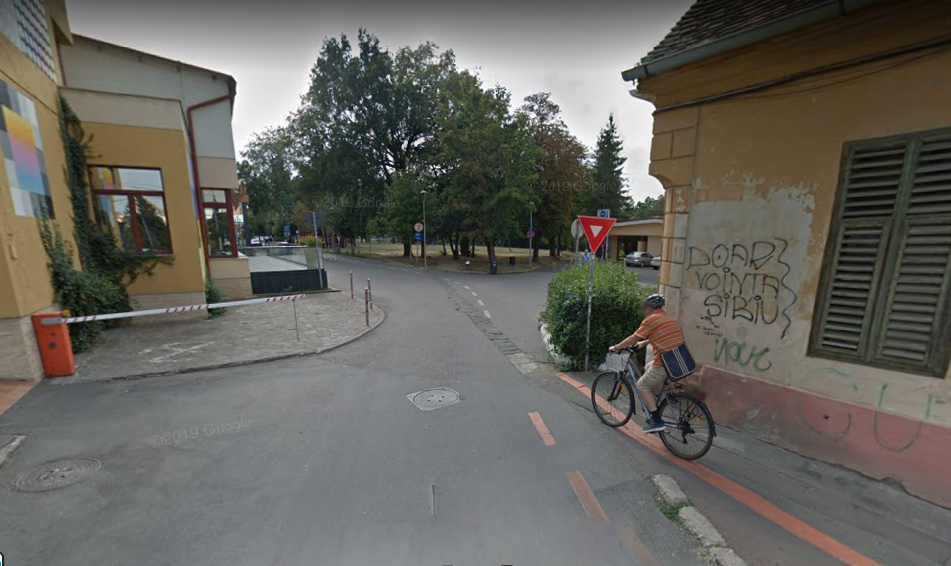 Acces rutier cu carduri în zona Stadionului Municipal: vor fi instalați piloni la intrarea pe Aleea Eminescu