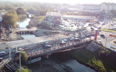 VIDEO Imagini cu drona de la lucrările la podul peste Cibin. Mai sunt 6 luni
