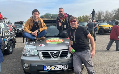 Sibianul Cosmin Savu de la „România, te iubesc!” trăiește aventura vieții în Africa: Peste 10 mii de kilometri într-un raliu caritabil