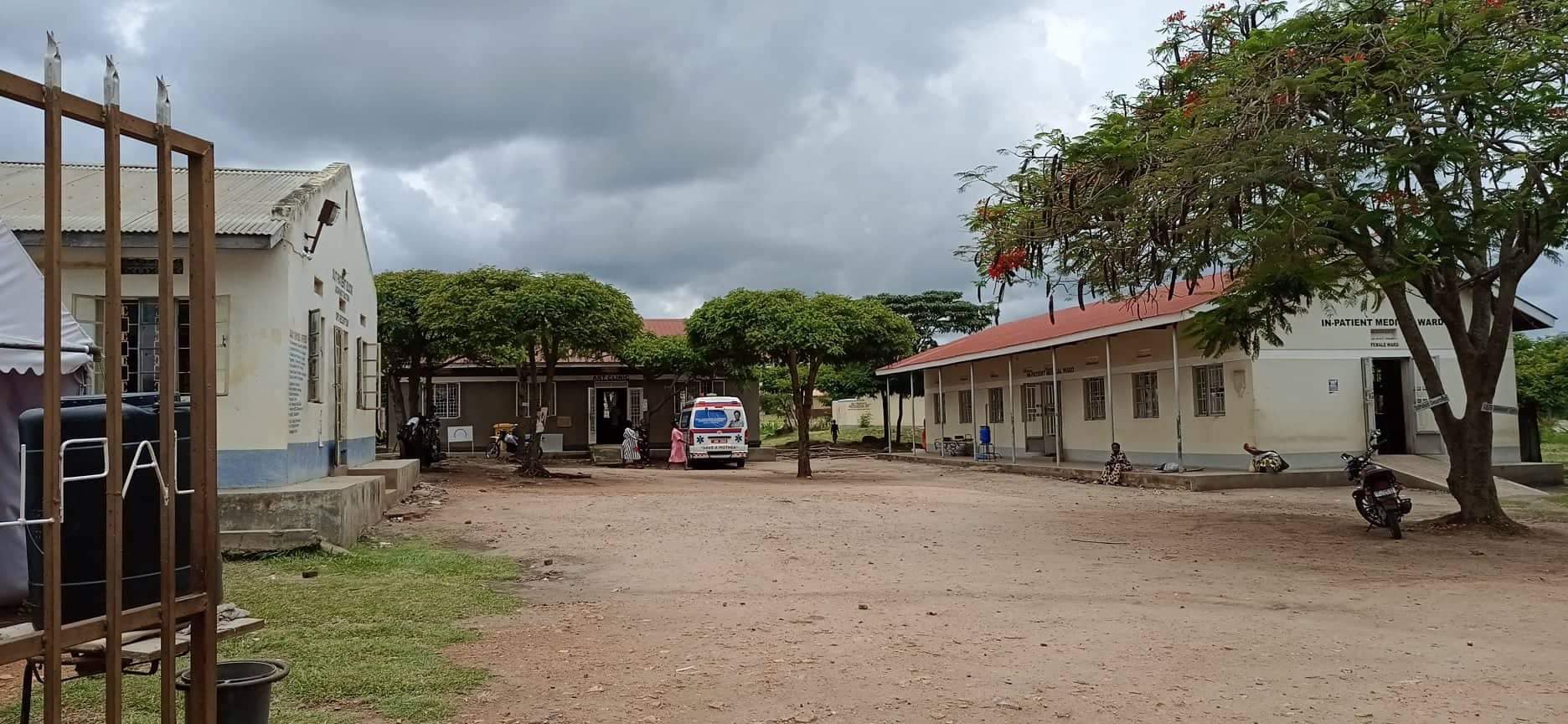 Peste 100 de cazuri de Ebola confirmate în Uganda. Epidemia a provocat 30 de decese
