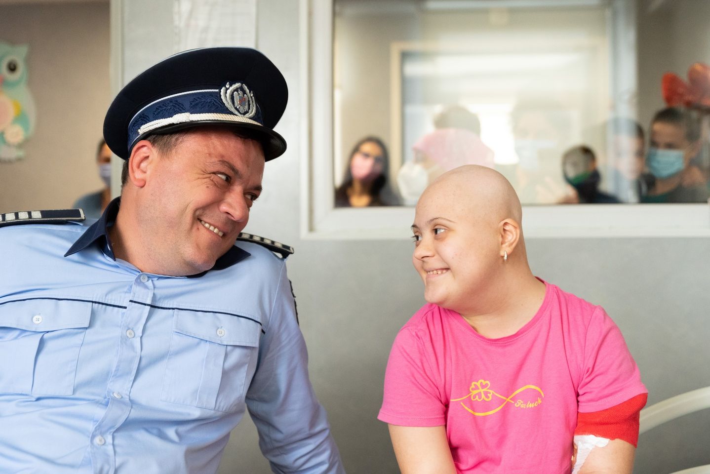 Gest impresionant al actorului care joacă rolul lui Robi în Las Fierbinți: „Nu este ușor să vizitezi un spital plin de copii care se luptă cu o boală atât de grea”