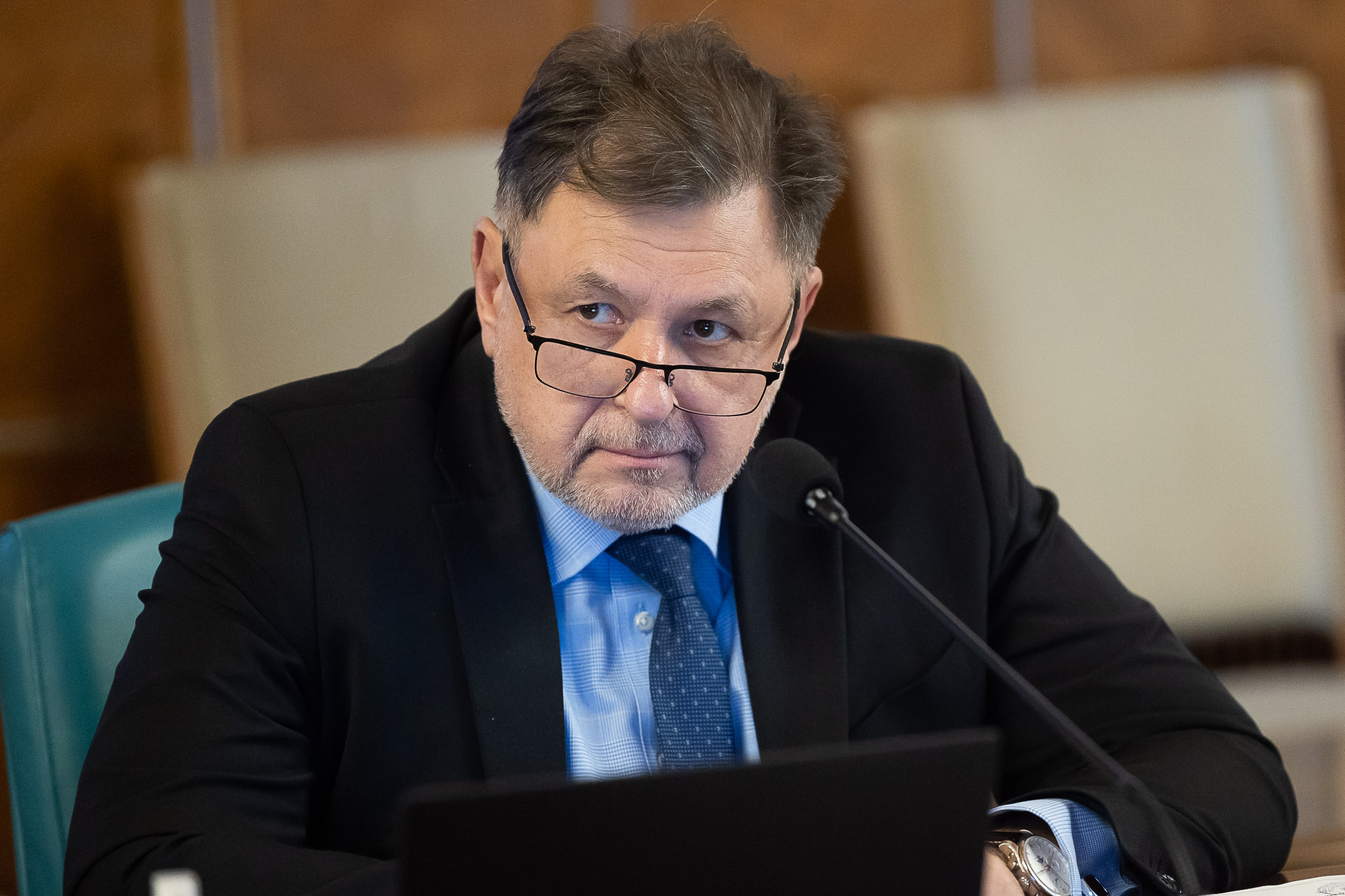 Rafila: Bacteriile nu intră în pereţi, dacă faci o reabilitare corectă, e perfect, nu contează că e clădire veche