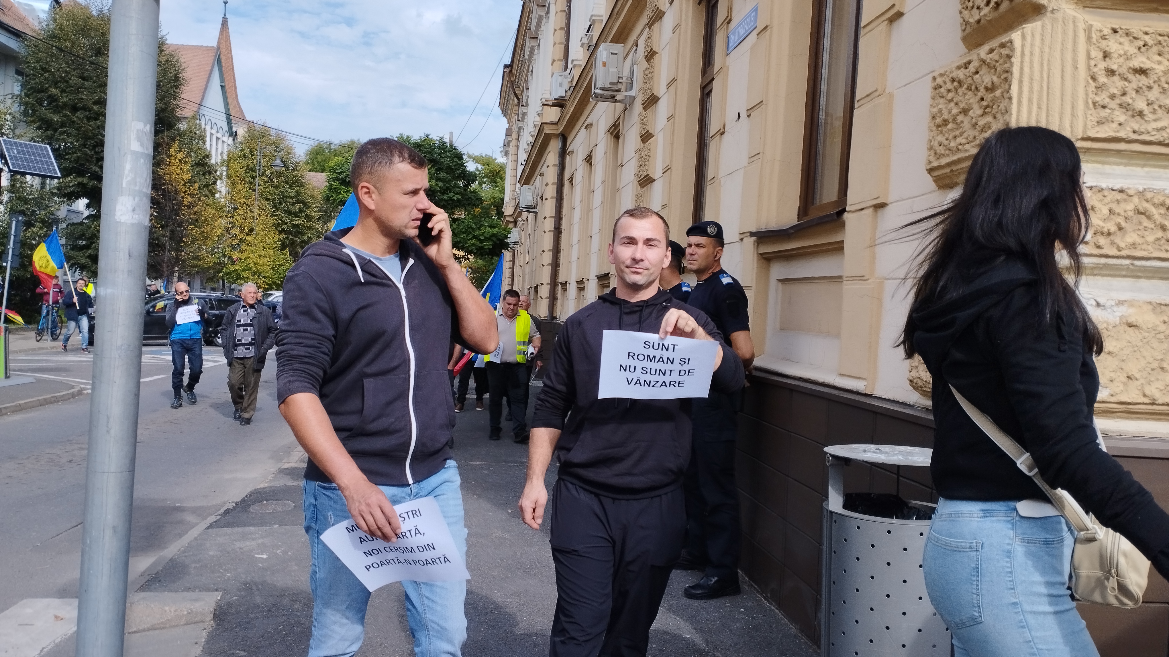 AUR protestează la Sibiu: „Este un protest apolitic. În ritmul acesta vom fi ca înainte de 89 când se raționaliza energia electrică”