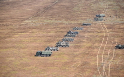 Cei şapte militari de la Baza Kogălniceanu şi un civil, acuzaţi de furt de combustibil, au fost arestaţi preventiv