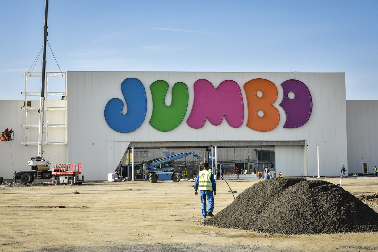 Magazinul Jumbo Sibiu este aproape gata. Marea deschidere este anunțată pentru vineri, 11 noiembrie