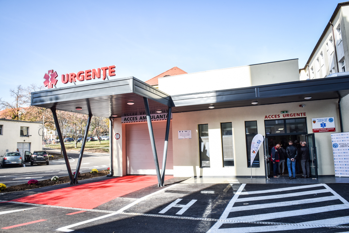 Urgența Spitalului Județean a fost renovată complet: mai puțin de așteptat, mai multe cadre medicale. Se lucrează la nivel de terapie intensivă
