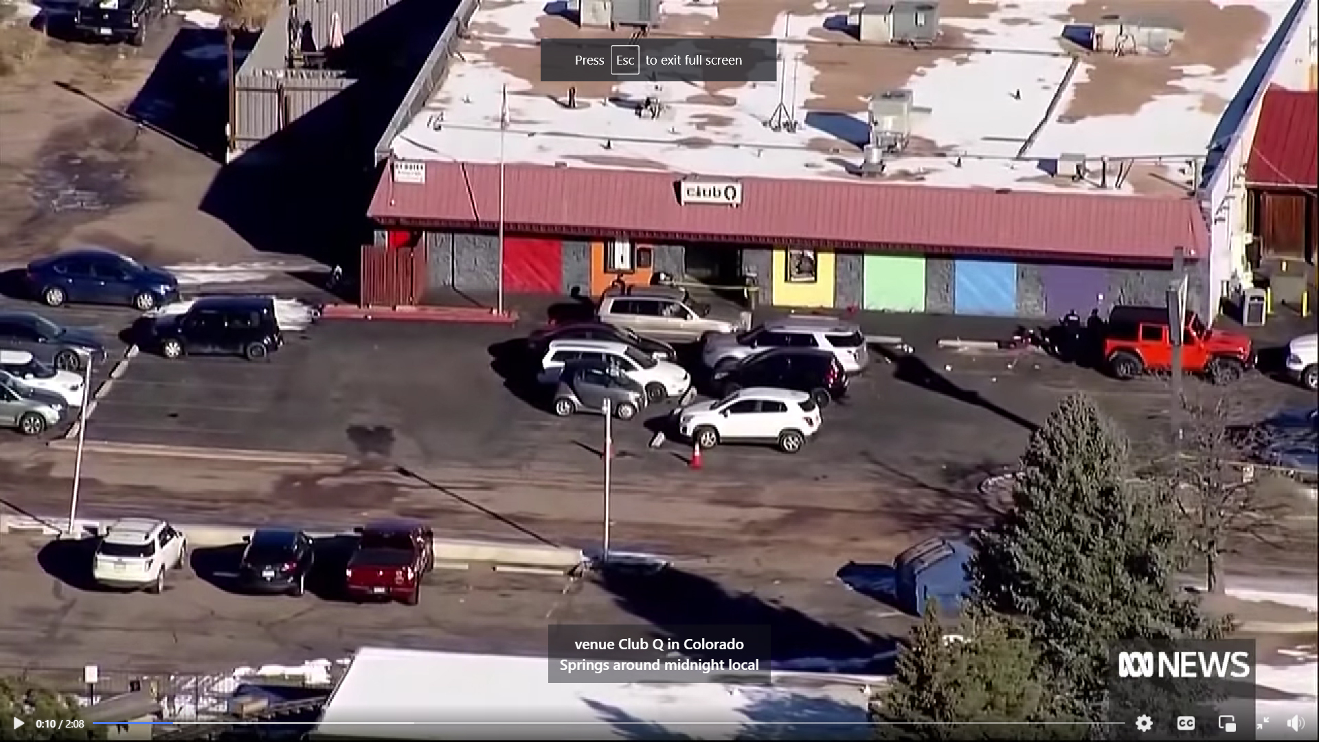 5 morţi şi 18 răniţi într-un atac armat într-un club al comunităţii LGBTQ în Colorado Springs