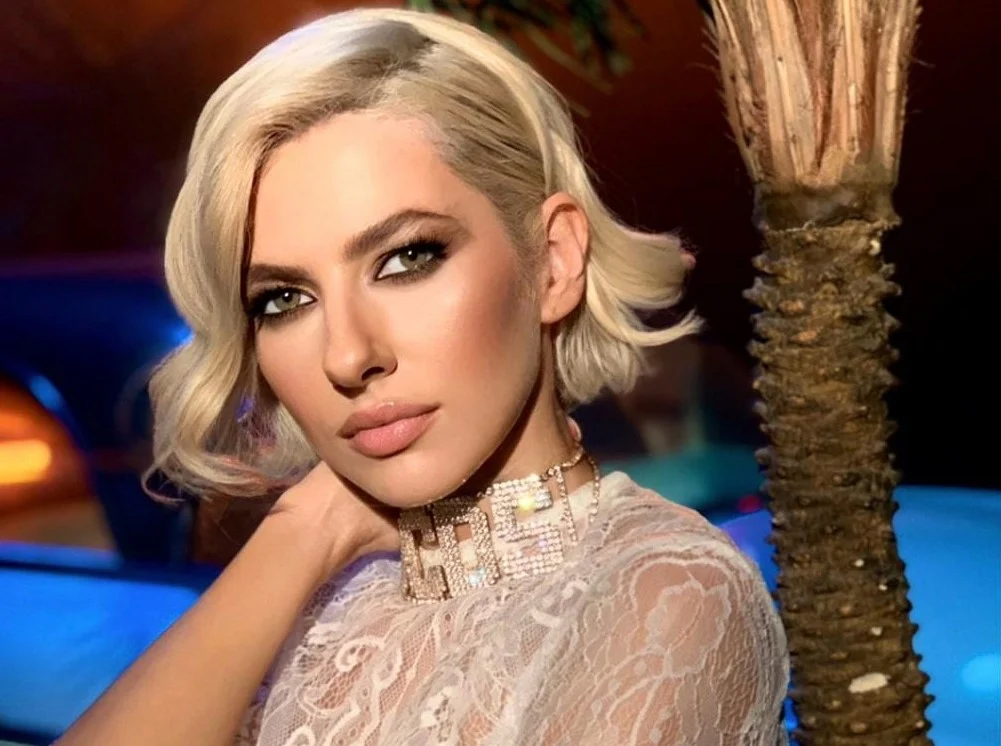 Ancheta în dosarul cântăreţei Lidia Buble a pornit de la un bărbat care se droga şi o firmă ce vindea kerosen Armatei