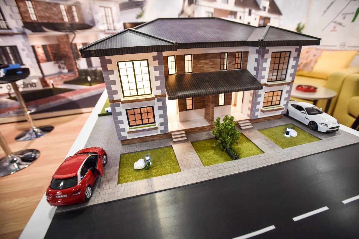 Imobiliarele sau comerțul cu autovehicule - domeniile preferate de sibienii care își deschid afaceri noi