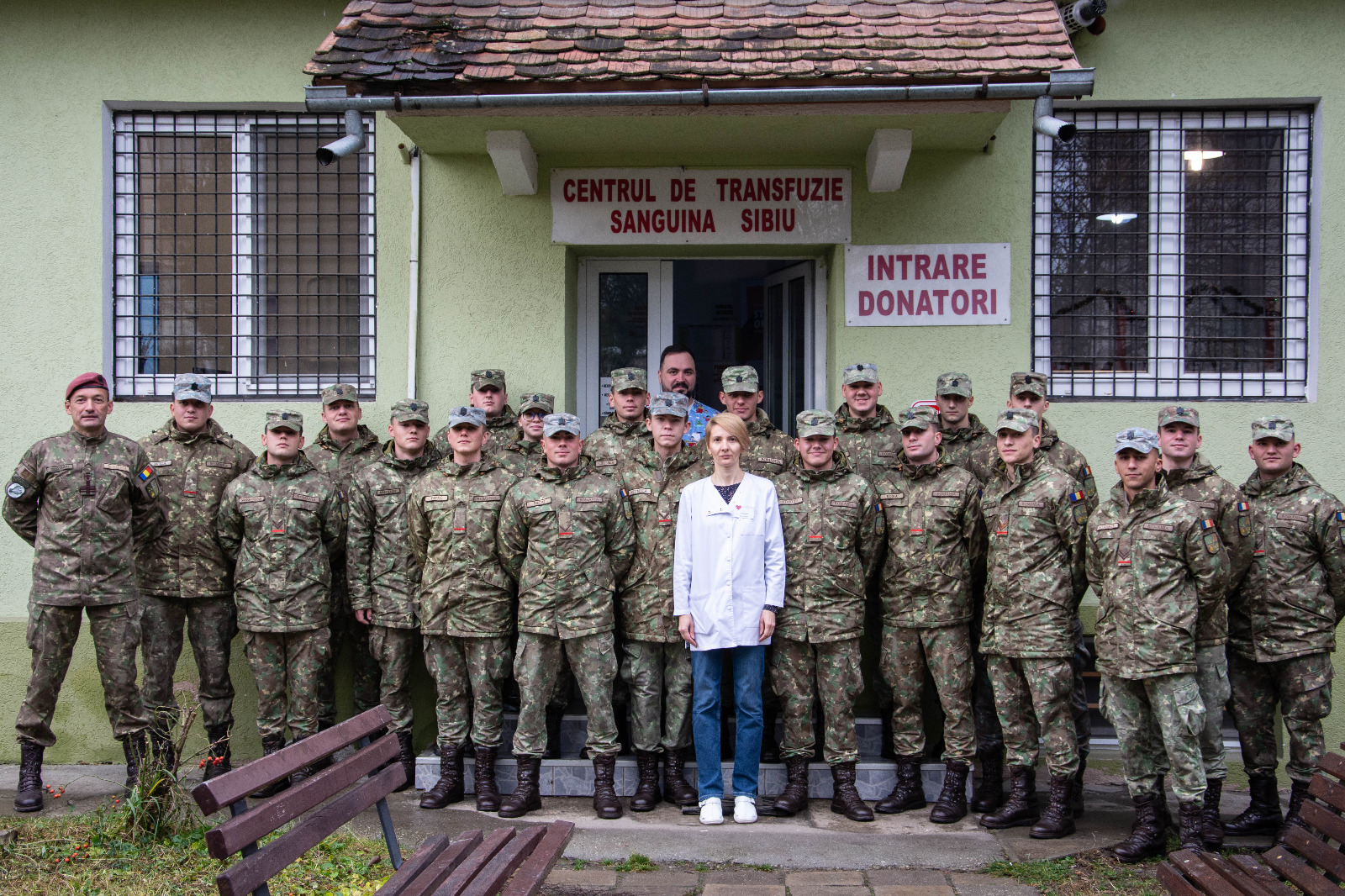 60 de studenți AFT au donat sânge pentru Centrul de Transfuzie din Sibiu: „Este important să fim alături de cei aflați în suferință”