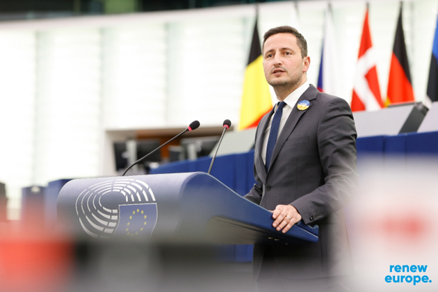 Europarlamentarul Nicu Ștefănuță acuză diplomația românească de faptul că nu face destul eforturi de a convinge Austria că merităm în Schengen. ”Cu toții știm că România e țara secretomaniei”
