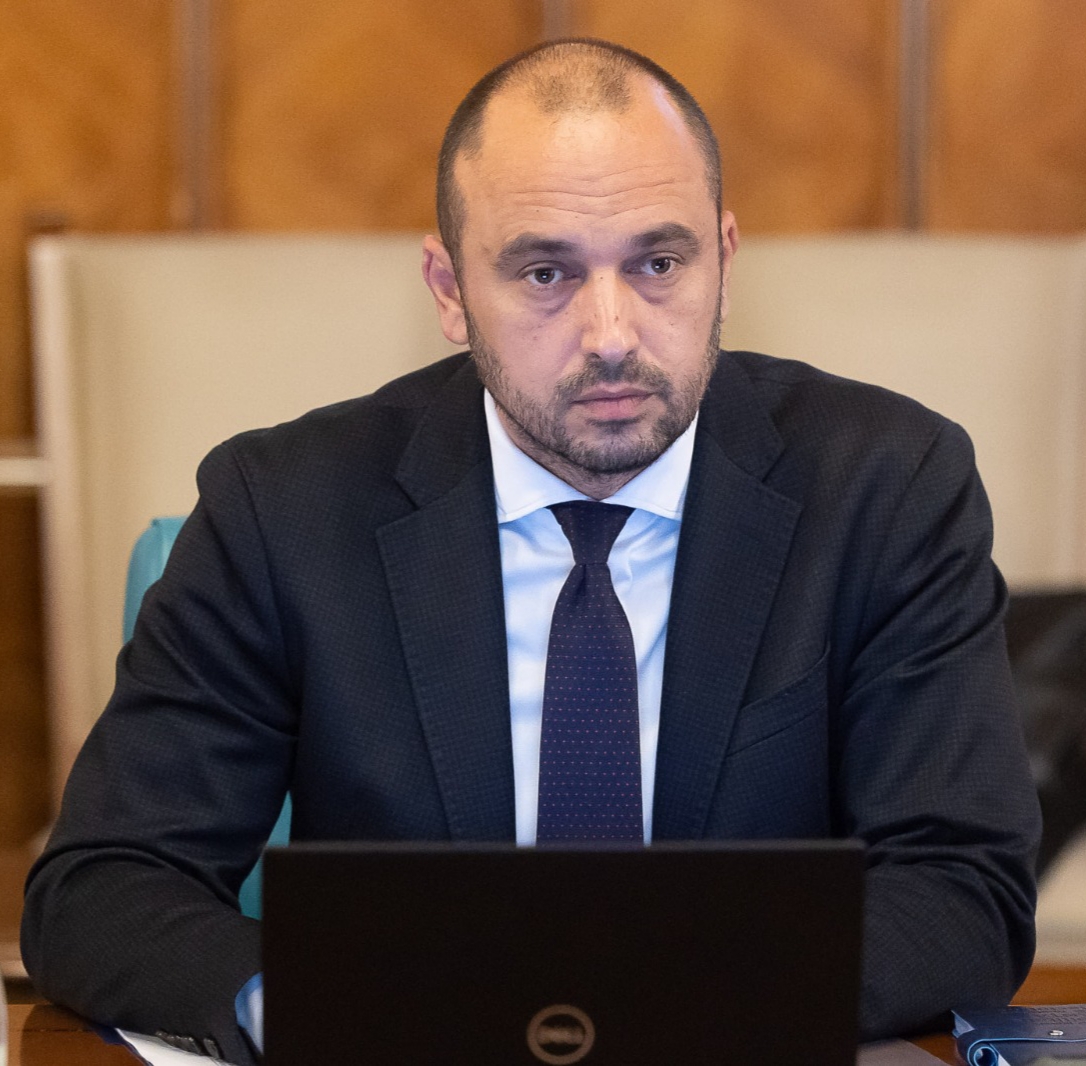 Mihai Macaveiu, secretar de stat în Ministerul Economiei: 97 de firme au depus proiecte pentru accesarea fondurilor de 150 de milioane de euro puse la dispoziție de Ministerul Economiei