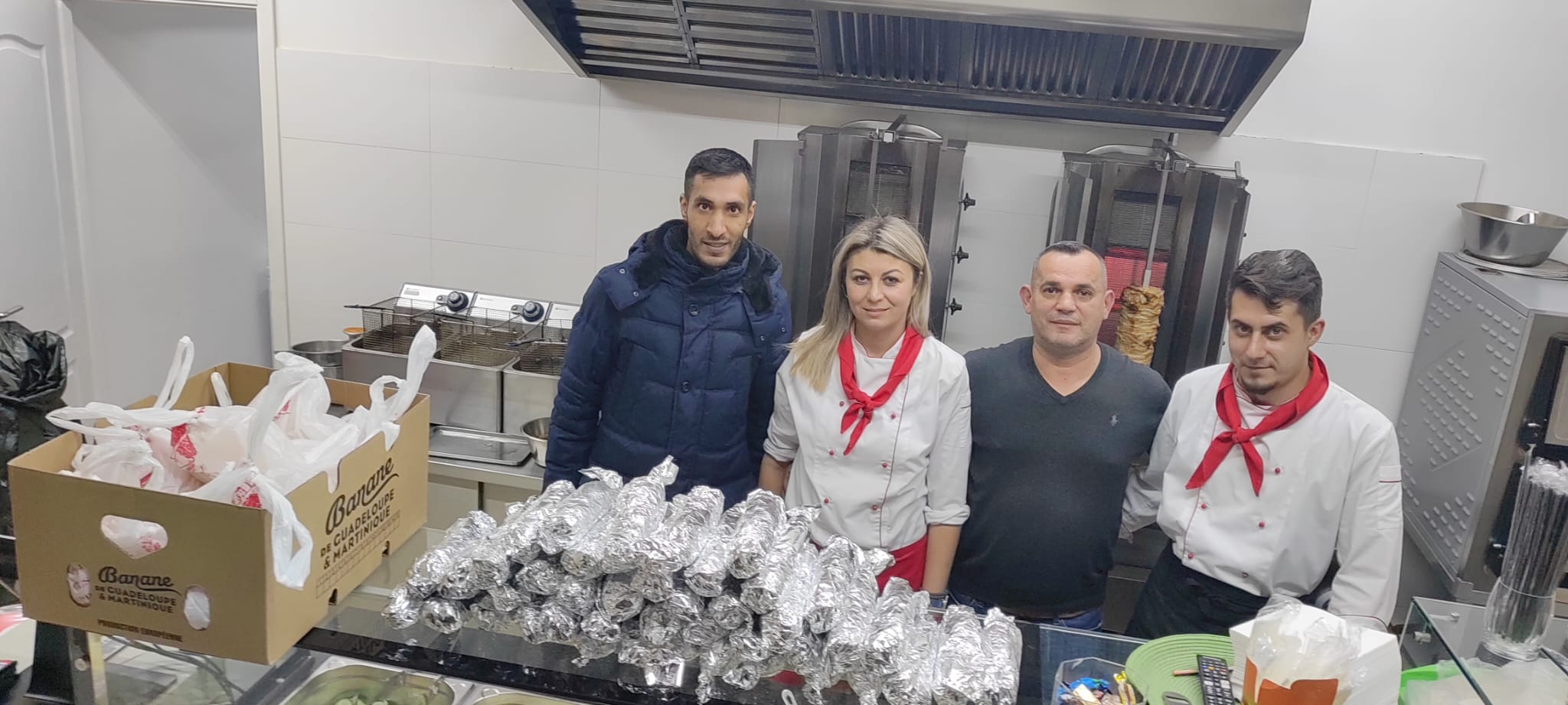 Un fast-food din Sibiu, Moș Crăciun pentru copiii din două centre de plasament