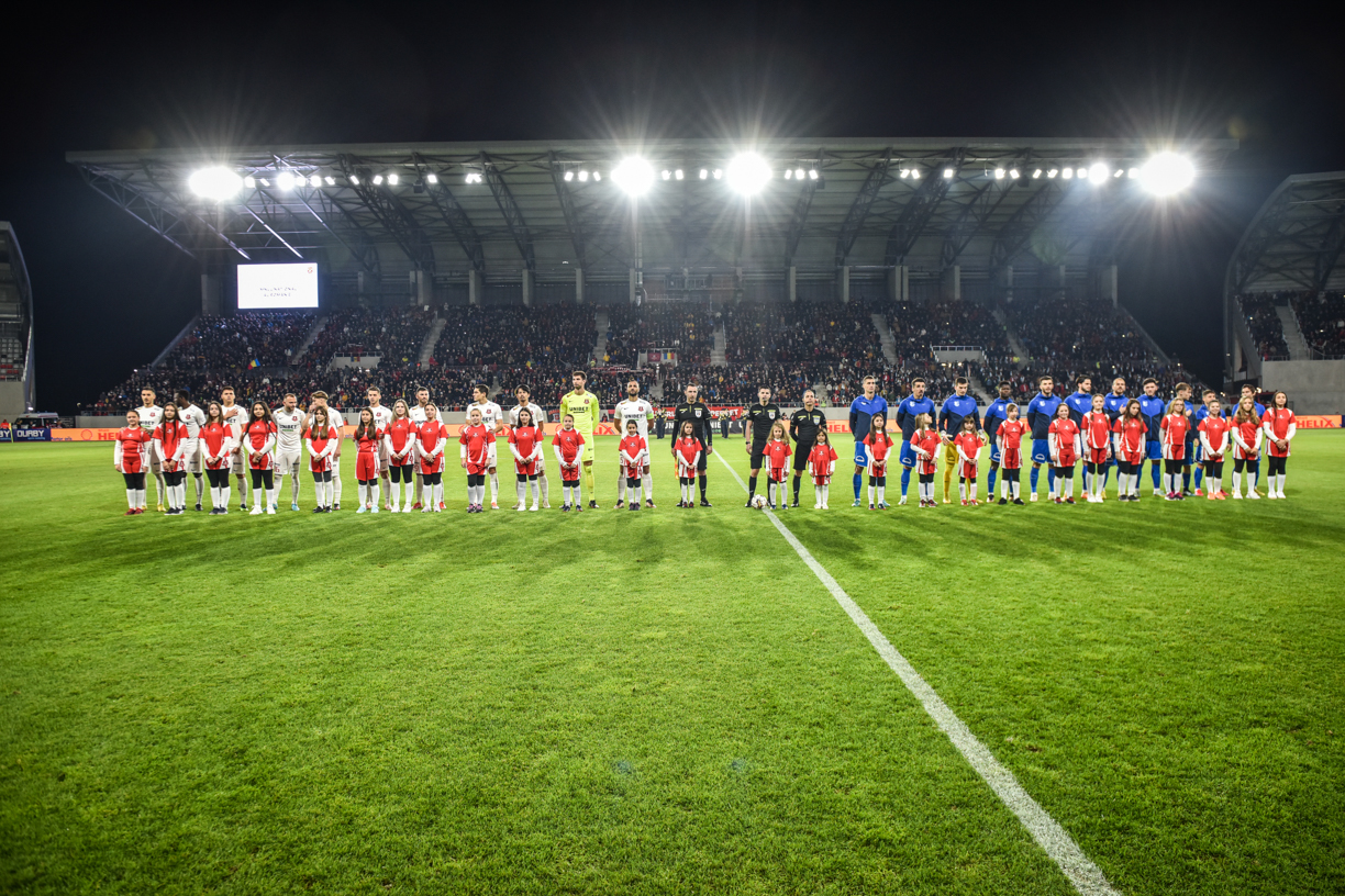 Fotbaliștii de la FC Hermannstadt, mesaj video de Crăciun în sprijinul copiilor orfani
