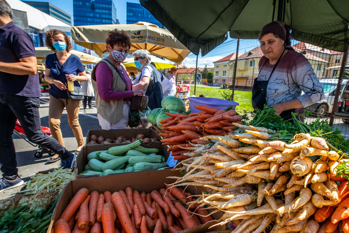 Peste 160 de producători vor vinde în Piața Volantă Transilvania în primele 6 luni din 2023