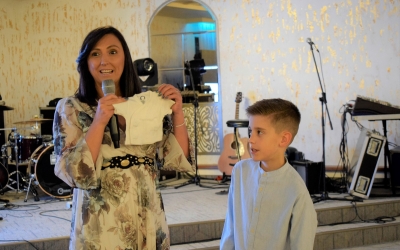 Gală Caritabilă: Baby Care a strâns aproape 90% din banii necesari pentru cumpărarea unui aparat complex pentru bebeluși
