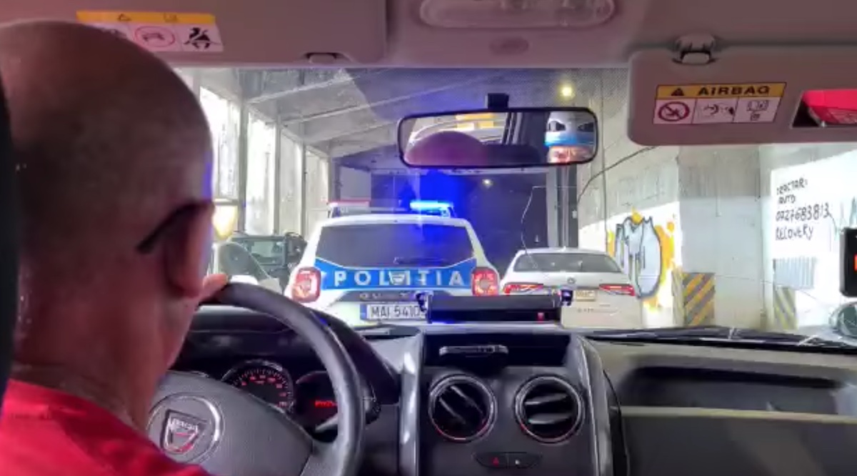 Salvamontiștii vor putea folosi girofarul de pe mașinile de intervenție. Deputații au dat votul final