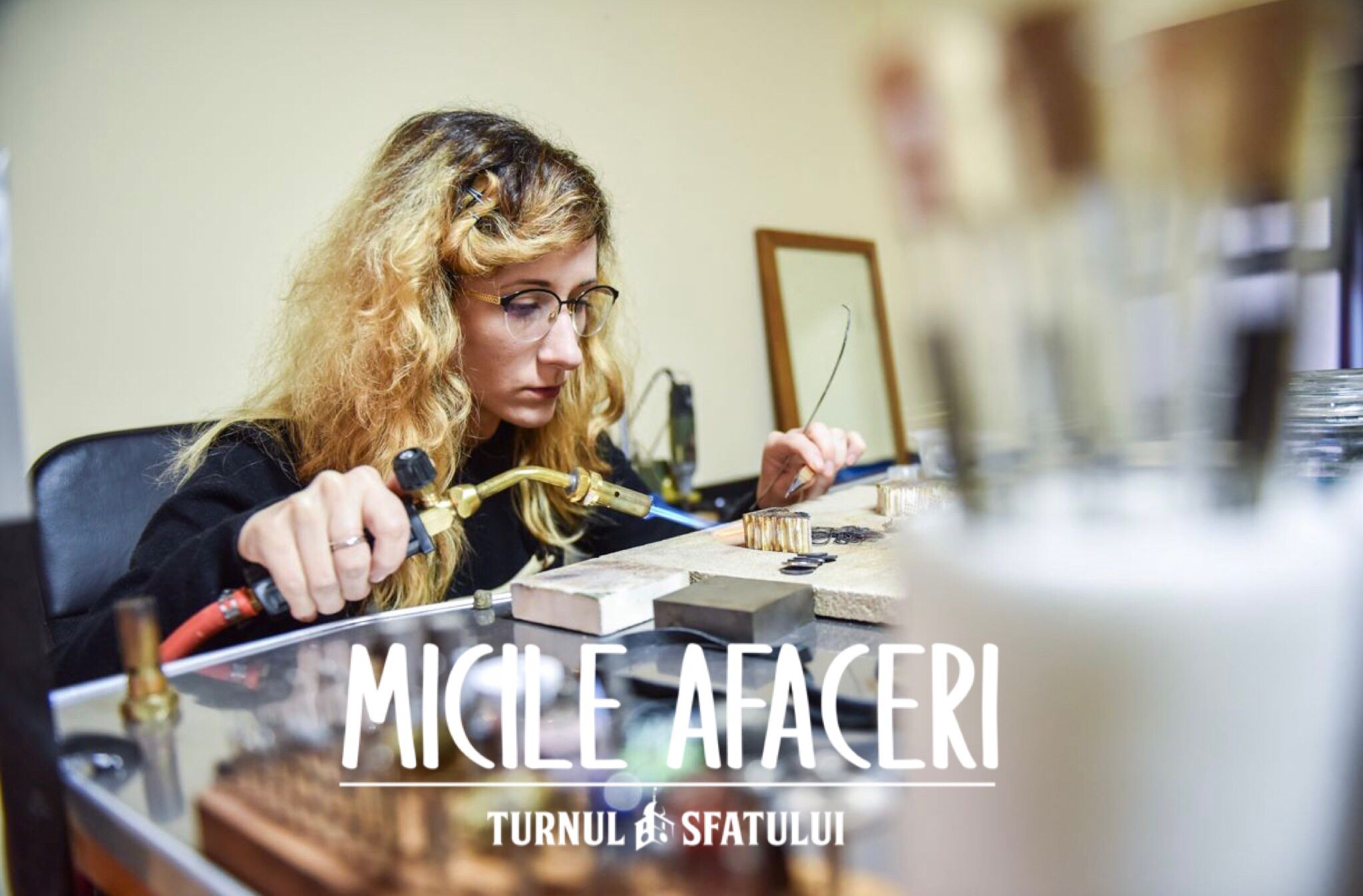 După ce a studiat bijuteria în Italia, o tânără s-a stabilit la Sibiu și și-a deschis o afacere. Diana Pantea: „Îmi place să îmi imaginez mai mult pentru că mereu se poate mai mult”
