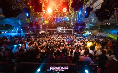 Câstigă 2 pachete GOLD în valoare de 700 lei la Revelionul ARMONIA de la Redal Expo