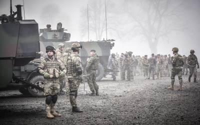 În ziua în care România rata intrarea în Schengen, Sibiul a devenit vârful piramidei NATO în Europa de Sud-Est. Fotoreportaj