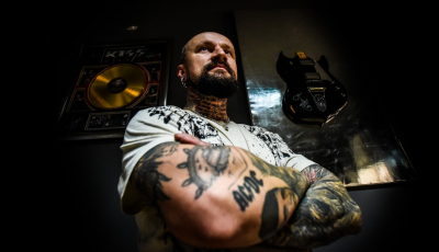 Artiștii de la Transilvania Tattoo donează banii din încasările pe o zi copiilor nevoiași