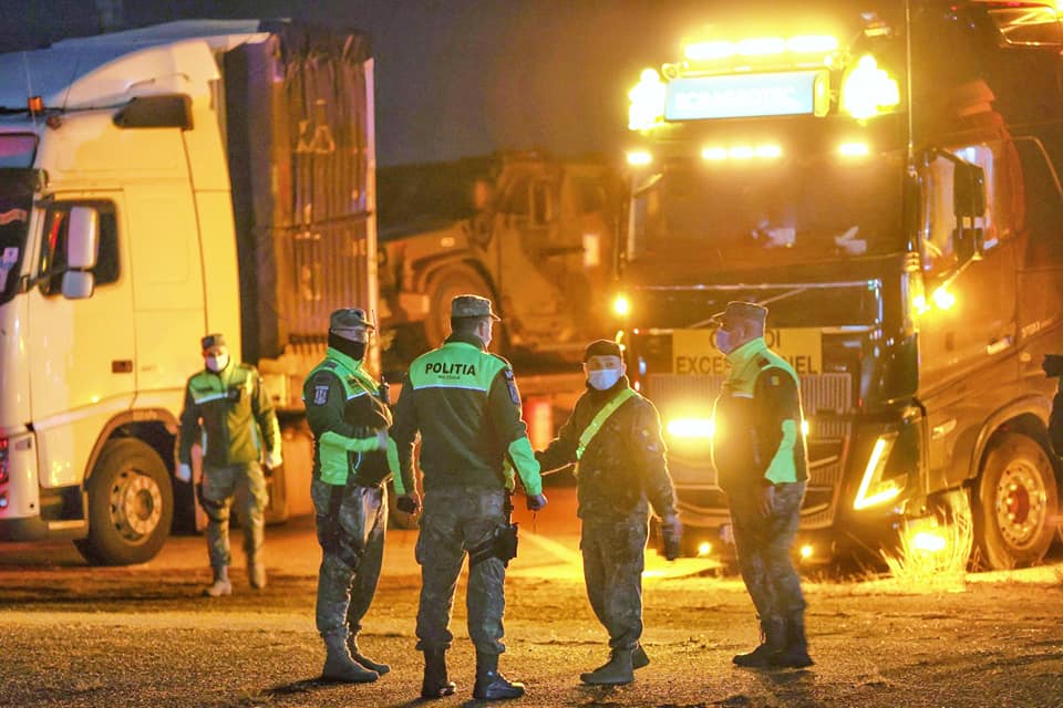 FOTO Primul convoi cu tehnică militară a SUA a intrat în ţară pe la Nădlac