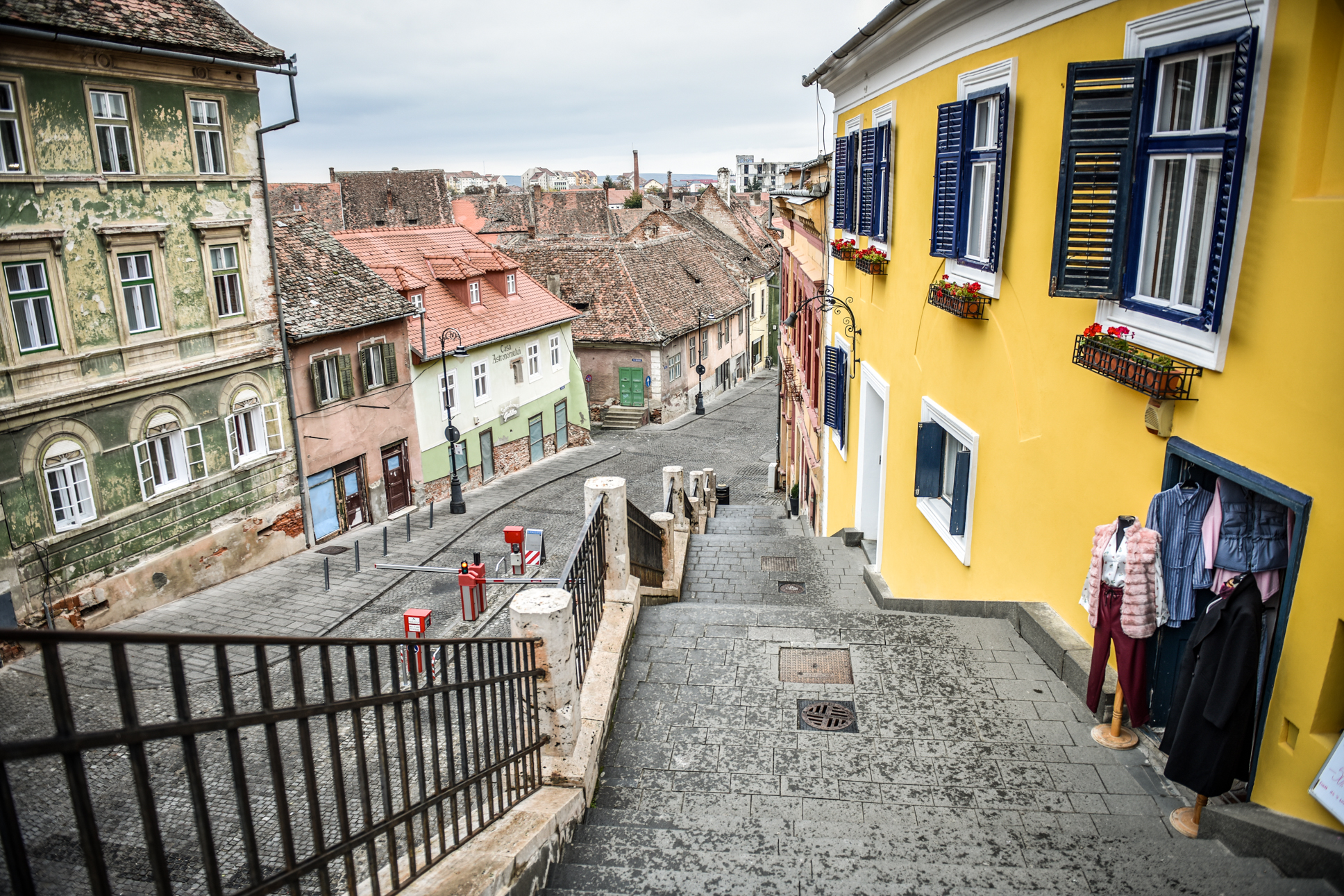 43,85 la mie este incidența în Sibiu. Rata de infectare pare să își încetinească creșterea