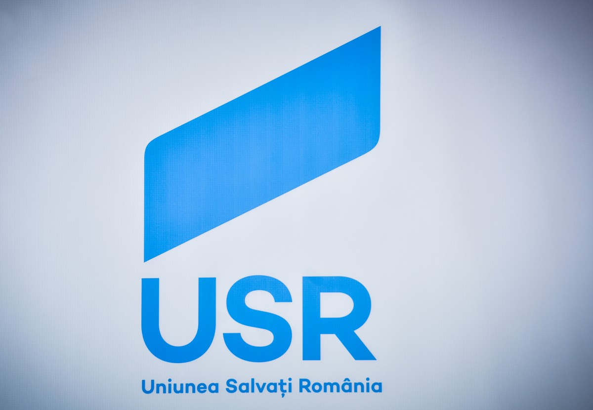 Mai multe demisii în USR Sibiu decât media normală, în urma renunțării la funcția de președinte a lui Dacian Cioloș