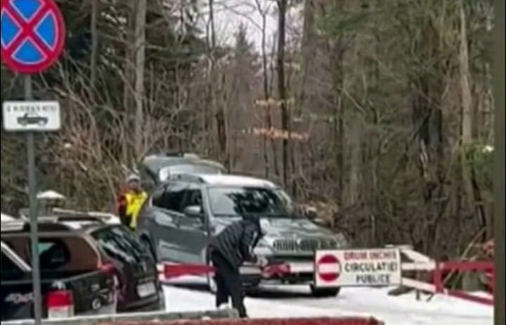 Bărbatul care a tăiat cu flexul bariera de la intrarea pe drumul Cotei 1400 din Sinaia este cercetat penal